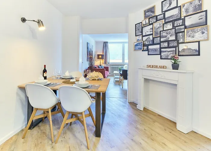 Gemuetlich - Mountainbike - Pool & Sauna - Netflix Lägenhet Winterberg